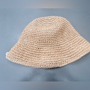 Lululemon Natural Crochet Bucket Hat -M/L